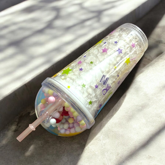 Charming Design Hard Plastic Sipper with Straw